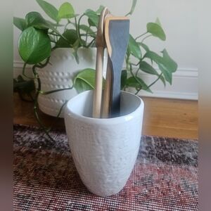 Kitchen Utensil Crock